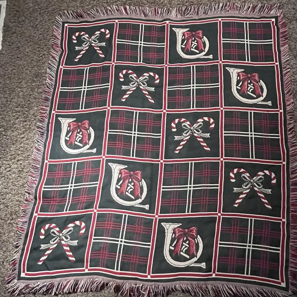 Vintage 1995 American Weavers Christmas Medley Tapestry Throw Blanket